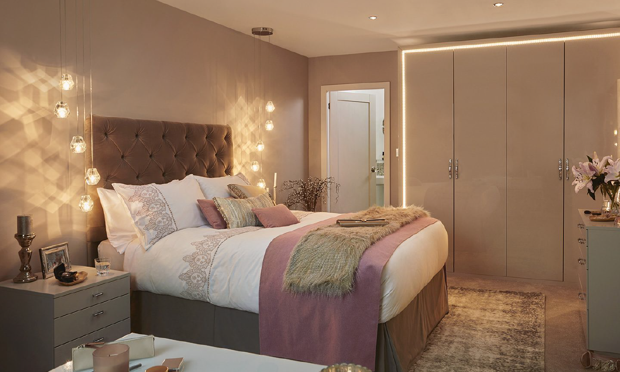 Illuminated Outer Glow Fitted Wardrobe 