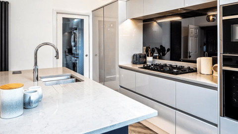 Contemporary Quartz Milton Keynes Kitchen